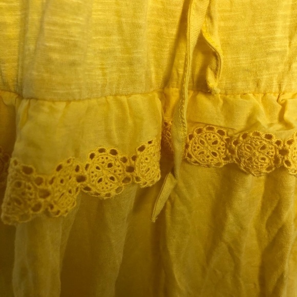 💛 M 💛 NWOT Anthro Tiered Eyelet Lace Tank Top Drawstring Bow - Picture 7 of 7